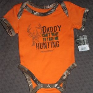 Camo 0-3 month onsie